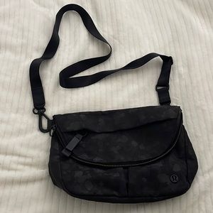 Lululemon All Night Festival Bag 5L